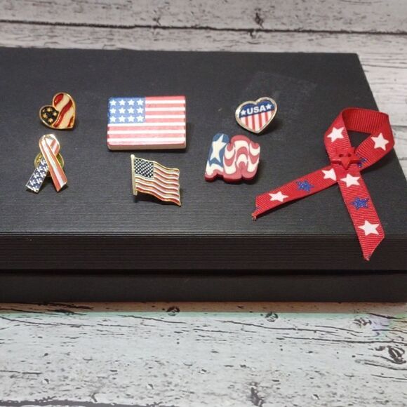 Patriotic Pin Lot. P 1 - Picture 1 of 10